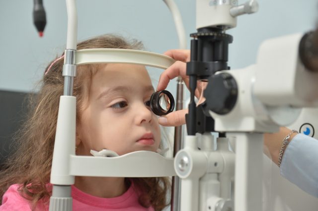 miopie la fiecare treime gradul miopiei cum să îmbunătățească vederea