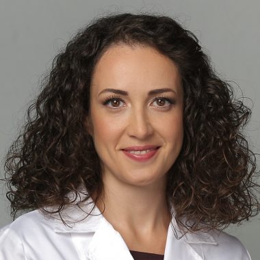 Dr. ROXANA COZUBAŞ medic oftalmolog in bucuresti